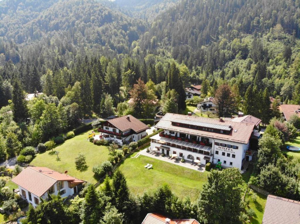Gaestehaus Hotel Maria Theresia Шлирзе Экстерьер фото