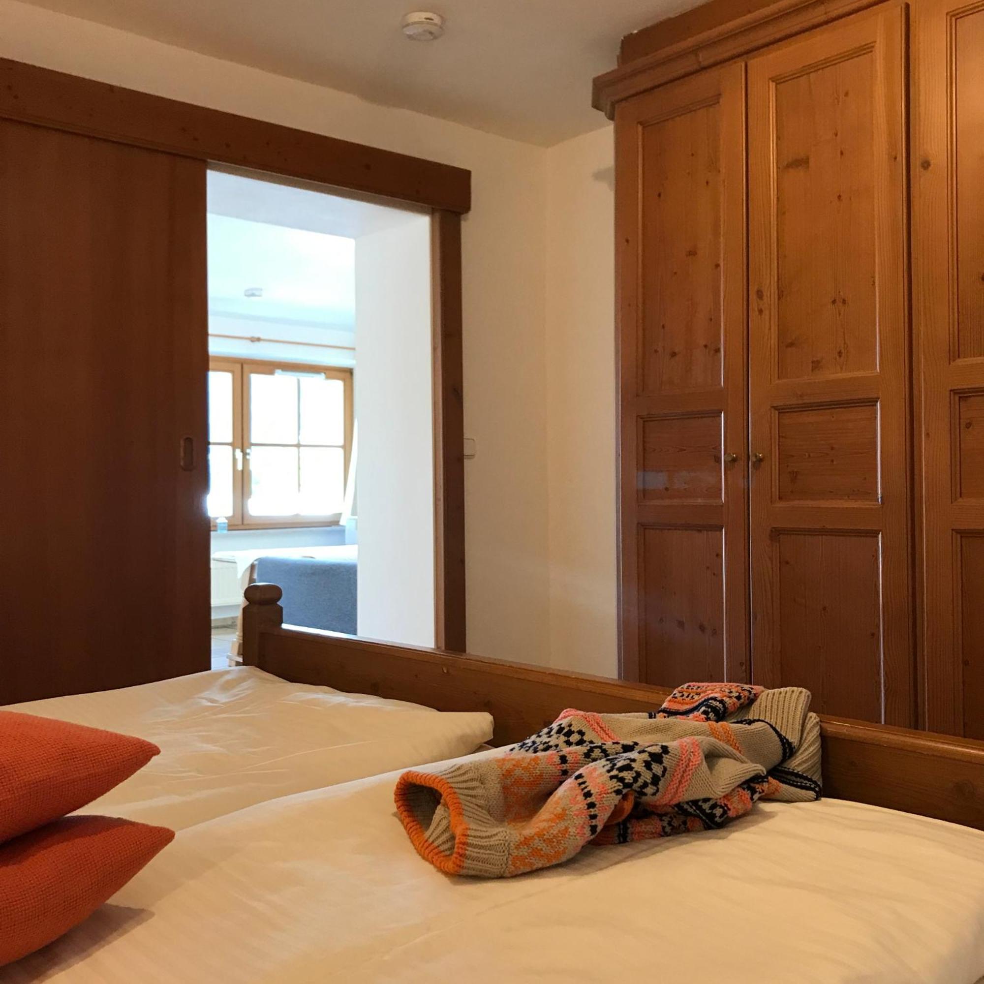 Gaestehaus Hotel Maria Theresia Шлирзе Экстерьер фото