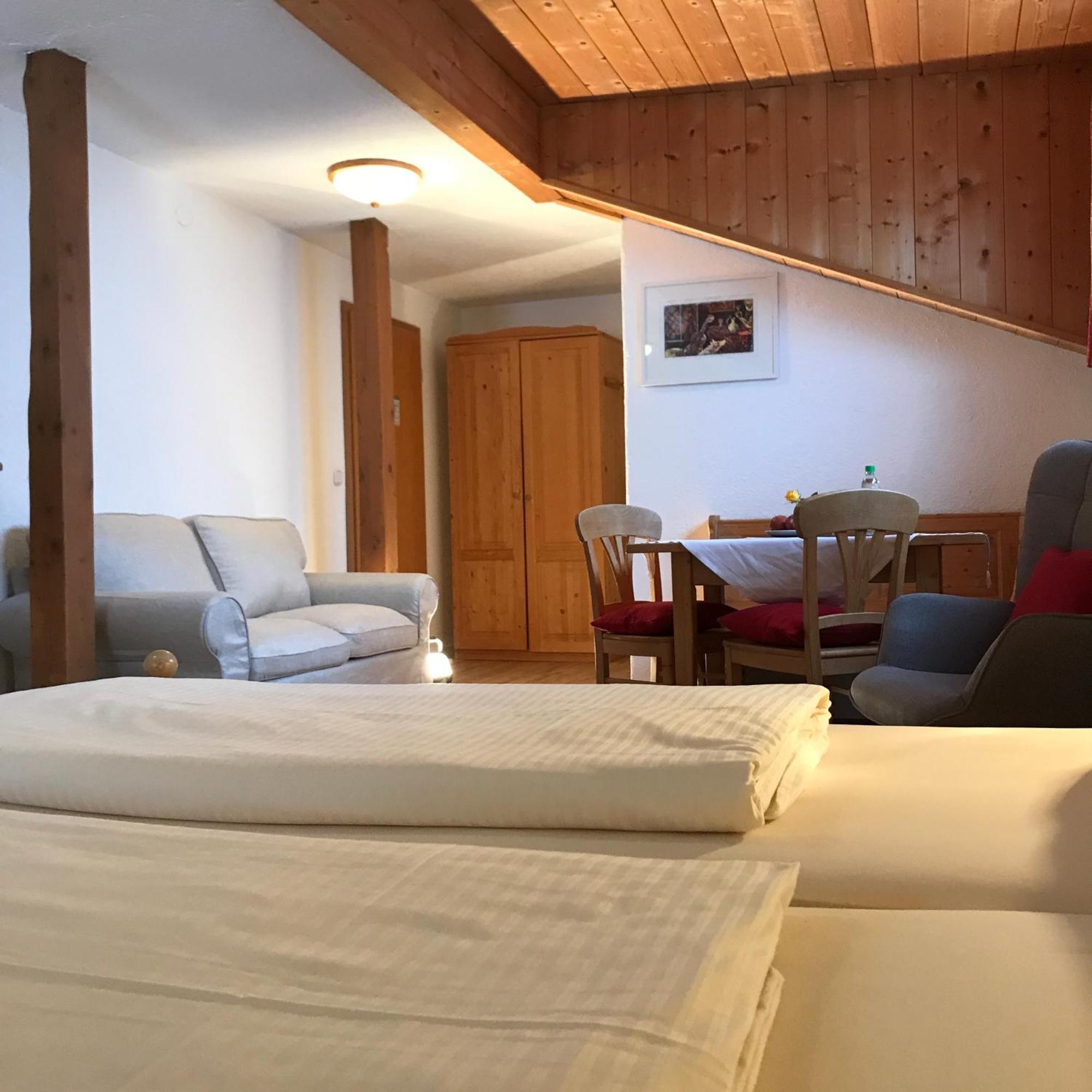 Gaestehaus Hotel Maria Theresia Шлирзе Экстерьер фото